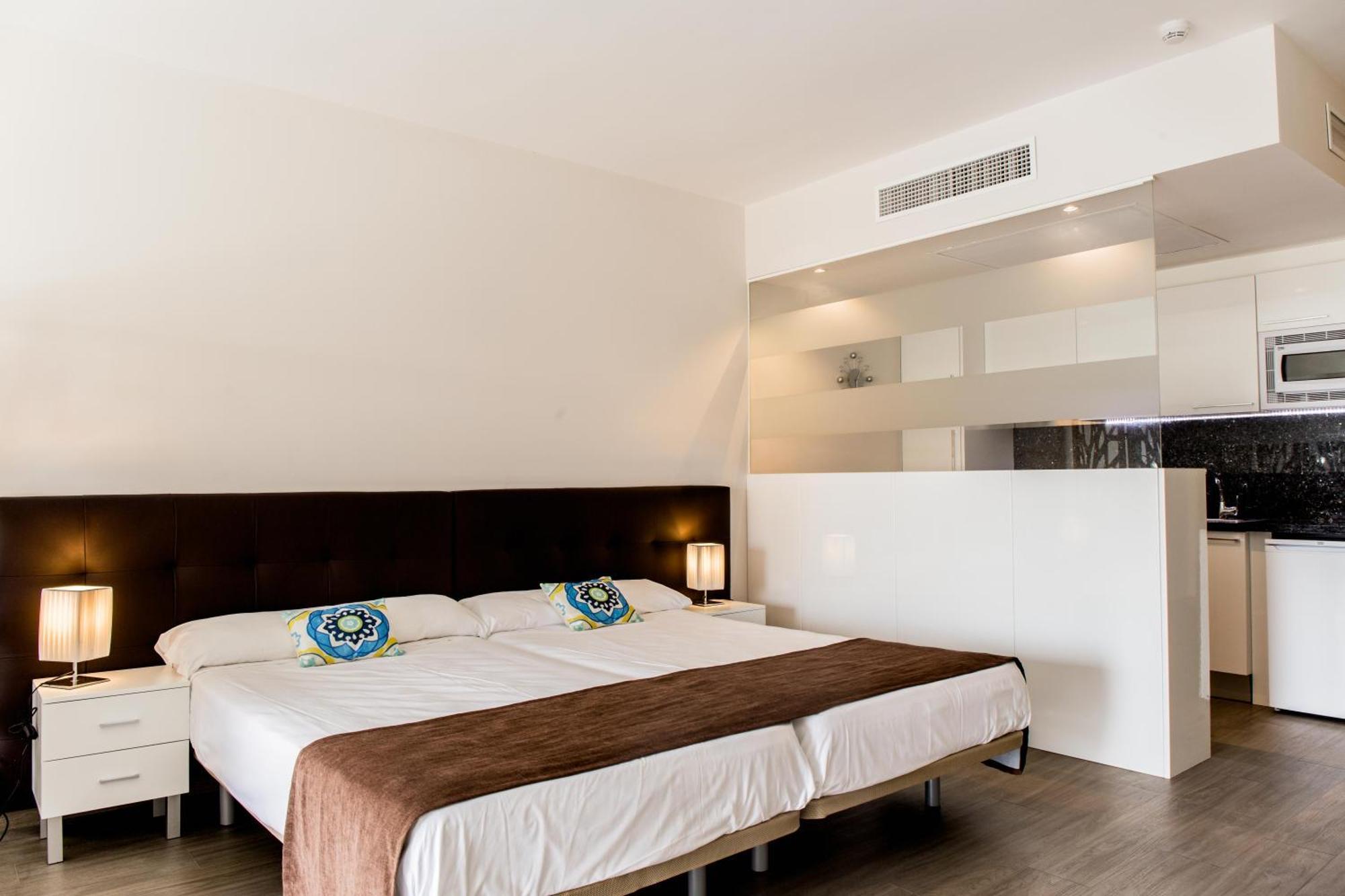 Bluesea Dimona Suites Torremolinos Exteriör bild